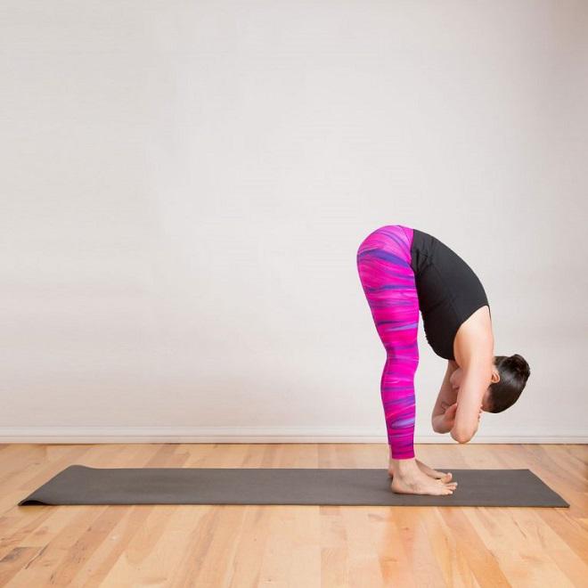 khoe dep hon moi ngay voi bai tap yoga don gian cho co nang luoi bieng - 4