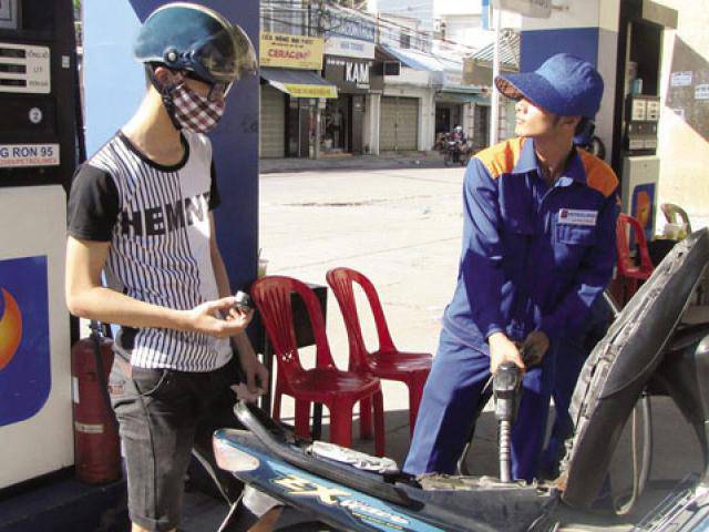 Đề xuất khai tử xăng RON 95: Vì sao người dùng phản ứng?