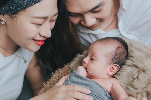 bo tre gay sot voi man tam cho con so sinh kheo den noi "con cu nam im huong thu" - 1