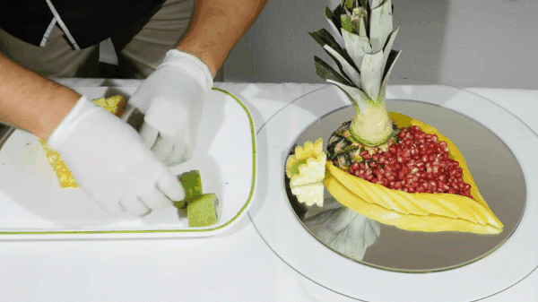 me chong "no may no mat" vi con dau kheo tay bo va xep hoa qua dep "nhuc mat" - 9