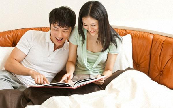 am muu bat ngo dang sau can nha 4 tang bo me chong tang con dau lam qua cuoi - 1