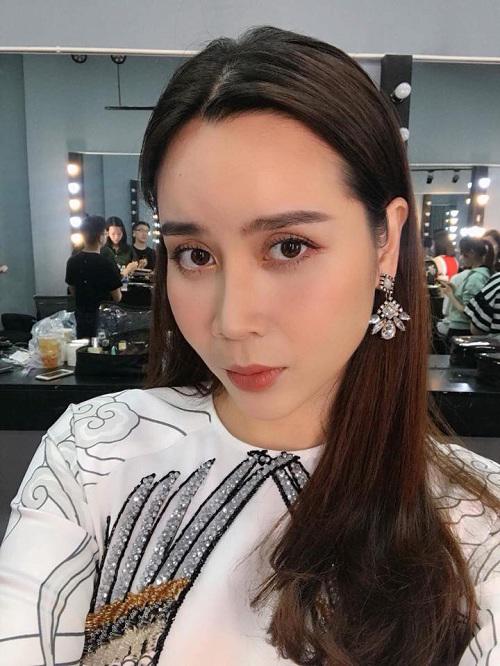 xuat hien voi dien mao khac la, phai chang luu huong giang chay theo trao luu don tran? - 4