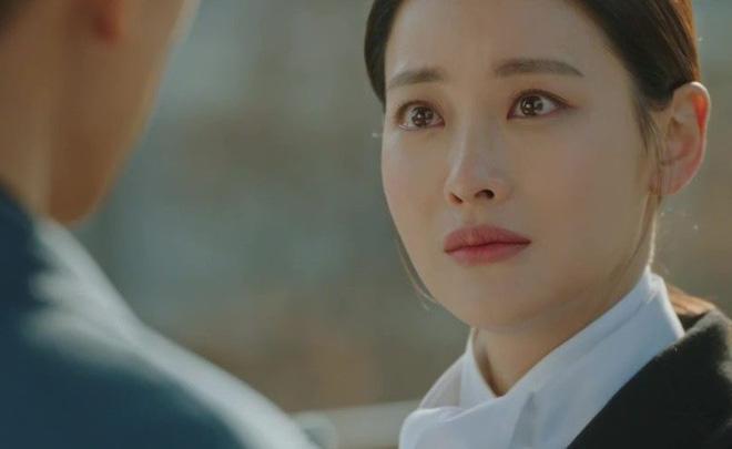 ru ban trai vao nha nghi tru mua, ngay hom sau ca xom don toi… hu hong - 2