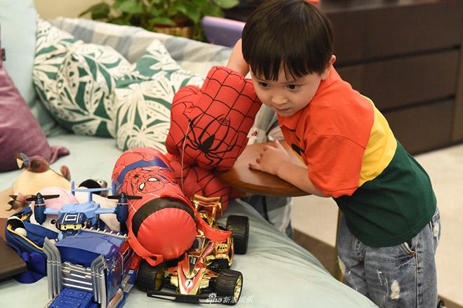 sua cach day de khong bien con thanh dua tre thich do loi: "tai cai xe nen con moi nga" - 1