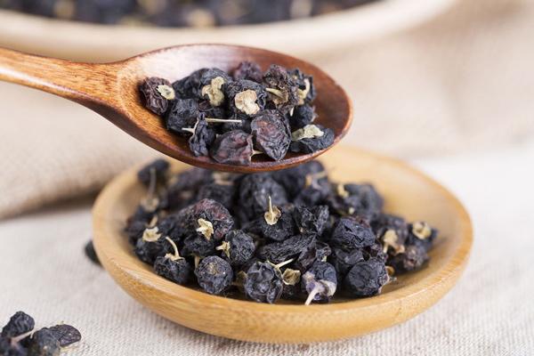 8 thuc pham den tot hon ca nhan sam chi em nen bo sung vao thuc don hang ngay - 4