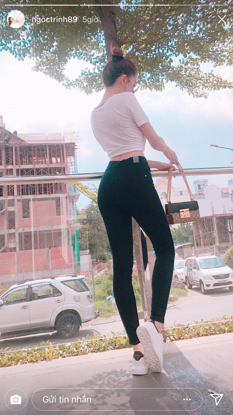 bi quyet de mac ao thun kin dao van sexy nhu ngoc trinh - 3