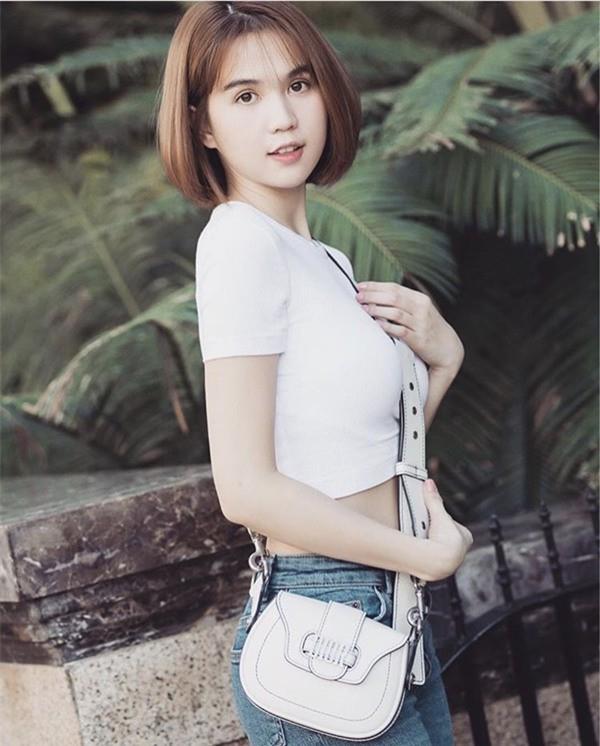 bi quyet de mac ao thun kin dao van sexy nhu ngoc trinh - 10