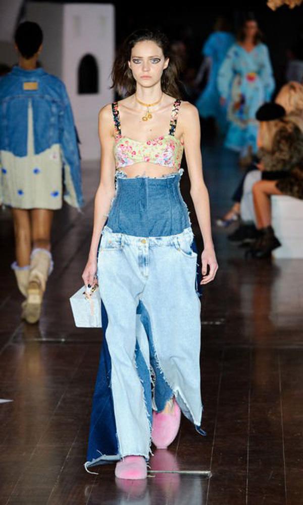 chi pu be luon 20 chiec vay tung bi che la "tham hoa" vao mv moi - 13