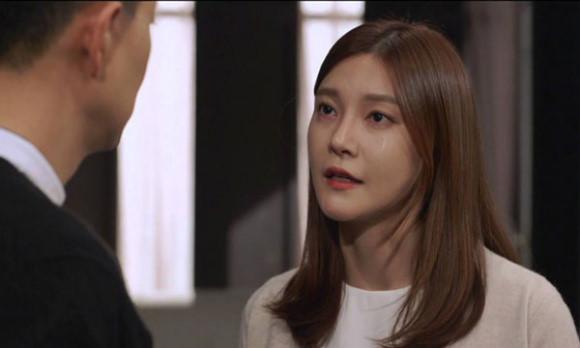 biet chong nam canh minh nhung nhan tin cho gai, vo van ngot ngao vi mot ke hoach phia sau - 1