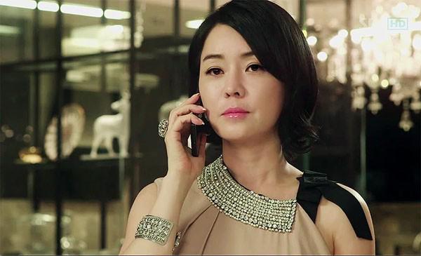 biet chong nam canh minh nhung nhan tin cho gai, vo van ngot ngao vi mot ke hoach phia sau - 3