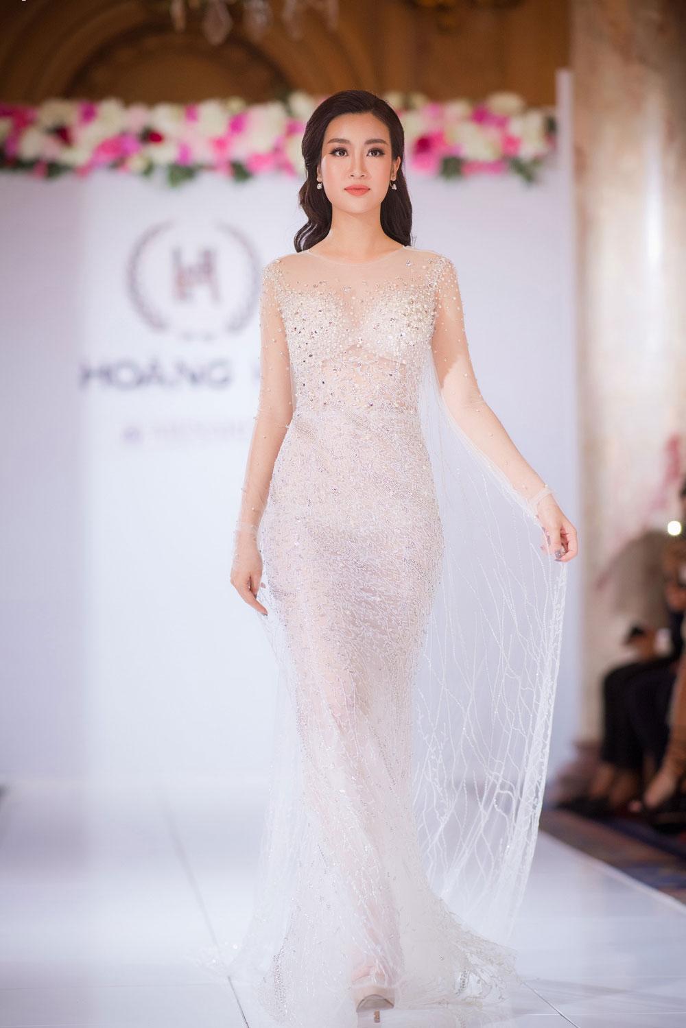 ly nha ky va hoa hau do my linh hoa "nu than hoa" tai cannes - 3