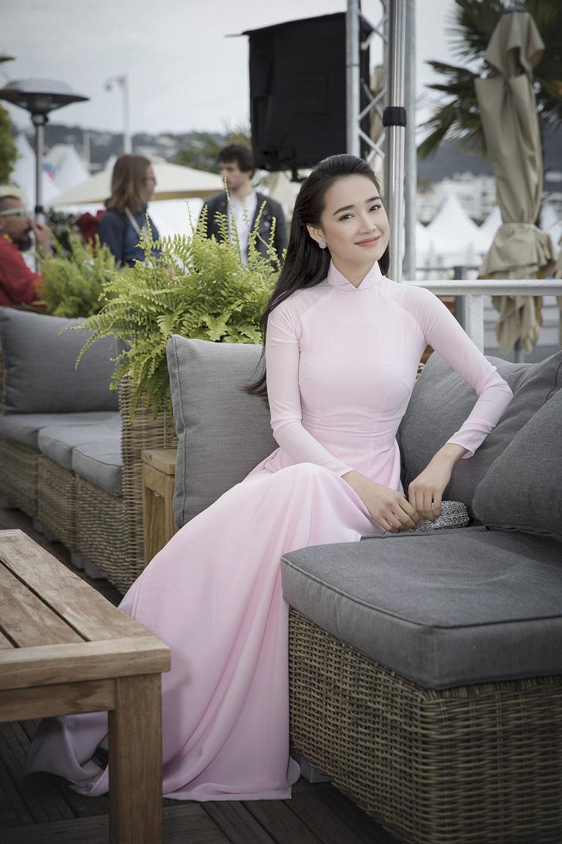 nha phuong chinh la thanh di giay cao got tai lhp cannes 2018 - 7
