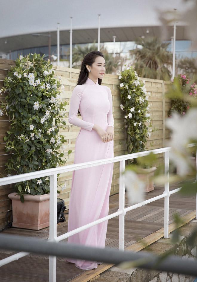 nha phuong chinh la thanh di giay cao got tai lhp cannes 2018 - 8