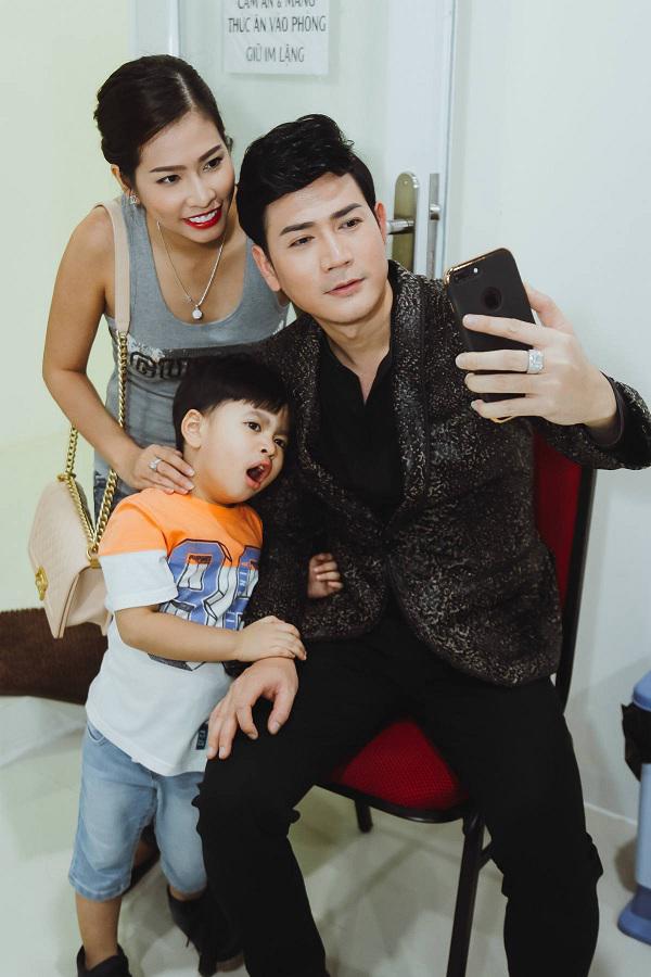 la bo cua dan con, quach thanh danh tu hao: "cuoc song cua toi rat binh yen va my man" - 6