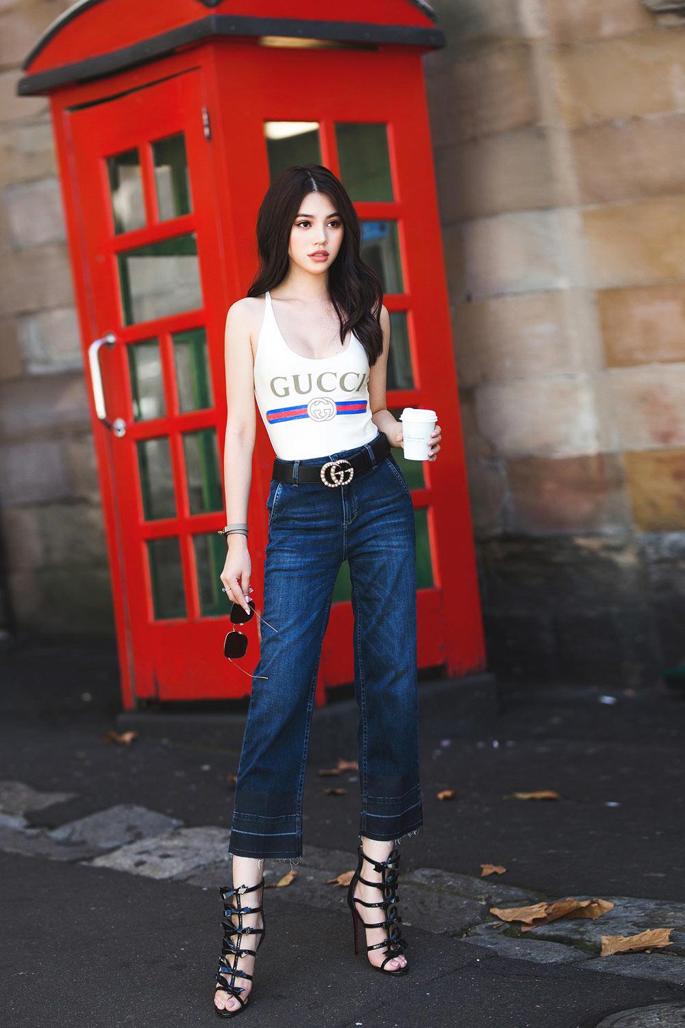 "co giao"pham huong khoe dep nhu giot suong mai voi ta ao dai trang - 15