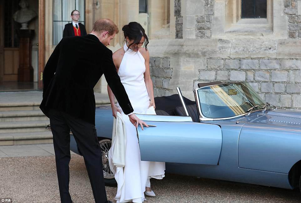 cong nuong meghan markle xinh dep duyen dang cung chong di du tiec sau dam cuoi - 5