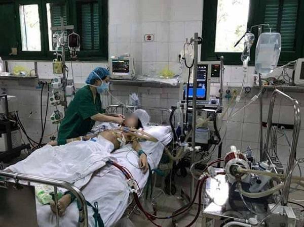 cau be co "trai tim thoi thop" trong la thu day xuc dong cua nguoi me da qua doi - 1