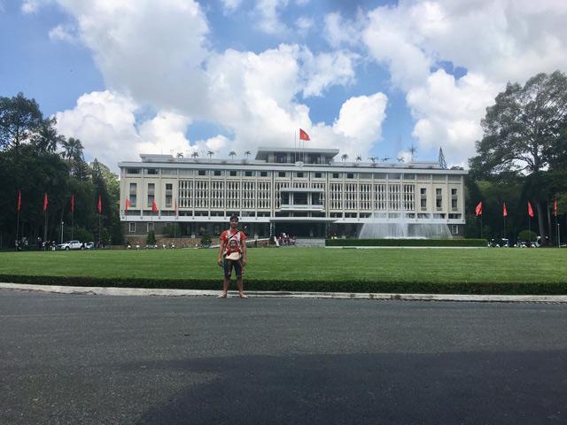be ha noi khien nguoi lon phai ghen ty vi "1 tuoi da di du lich khap dat nuoc" - 16