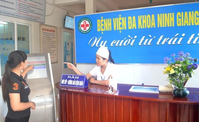 san phu di kham thai cung chong mat tich bi an, ro tin don bi danh thuoc me, bat coc - 2