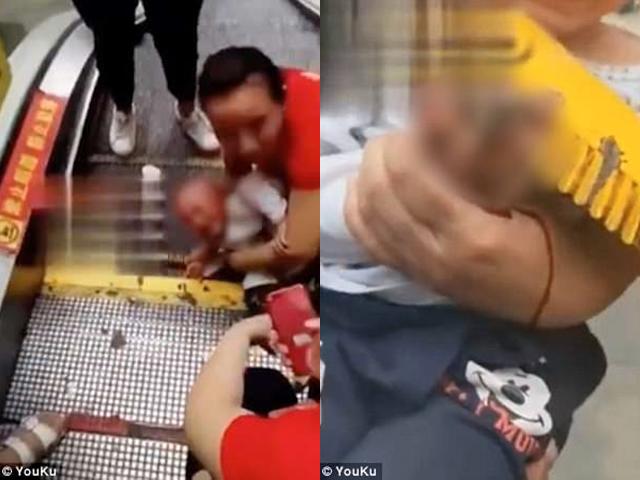 bo me mai me mua sam khong trong con, be trai bi mac ket tren thang cuon kinh hoang - 2