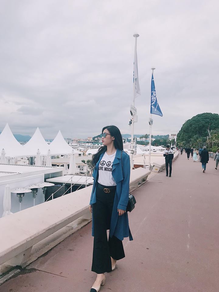 chi mot chiec ao, ma hoa hau do my linh tai tinh dien tu cannes qua toi paris - 3