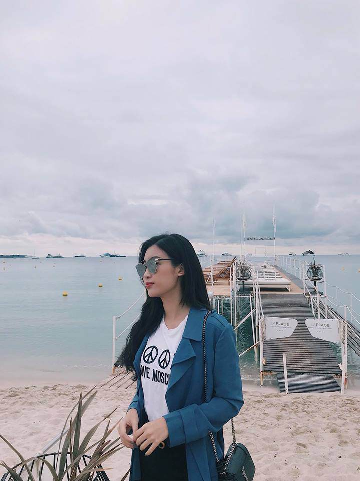 chi mot chiec ao, ma hoa hau do my linh tai tinh dien tu cannes qua toi paris - 1