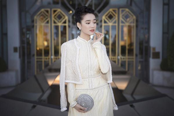 hoc cach mac ao dai vua chat lai khong bi sen nhu nha phuong, angela phuong trinh - 7