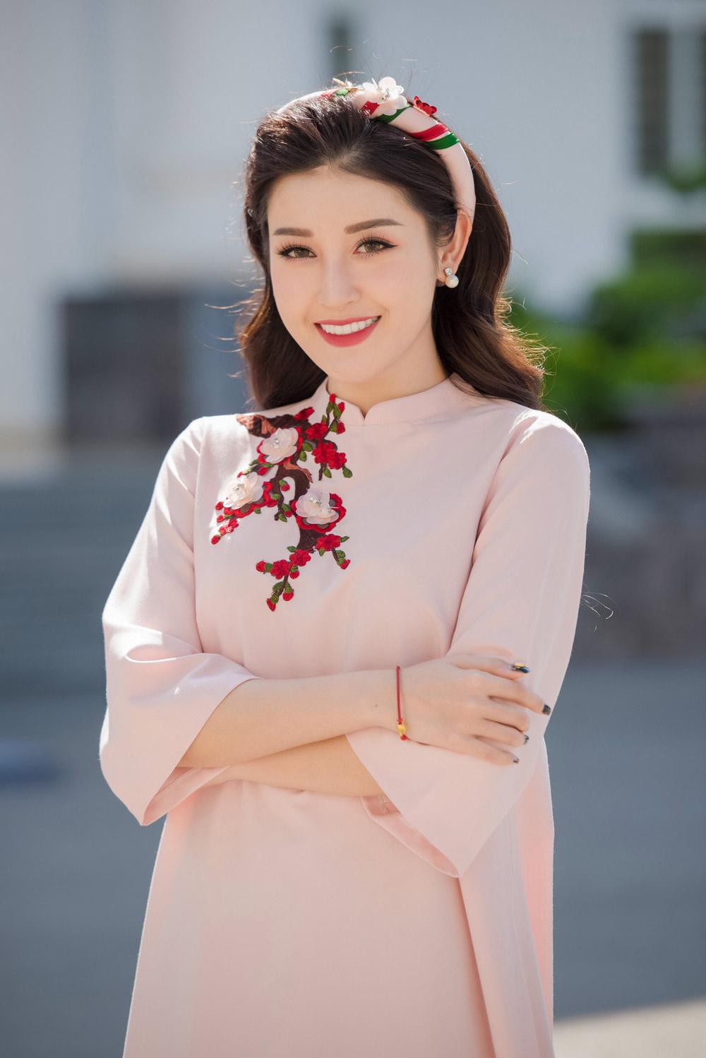 a hau huyen my chinh la nguoi dep viet nam duy nhat lot top hoa hau dep nhat the gioi - 5