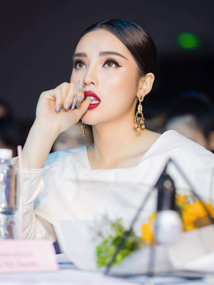 hoa hau noi tiep hoa hau, ky duyen "bat chuoc" mai phuong thuy ve long may tan thai duong - 2