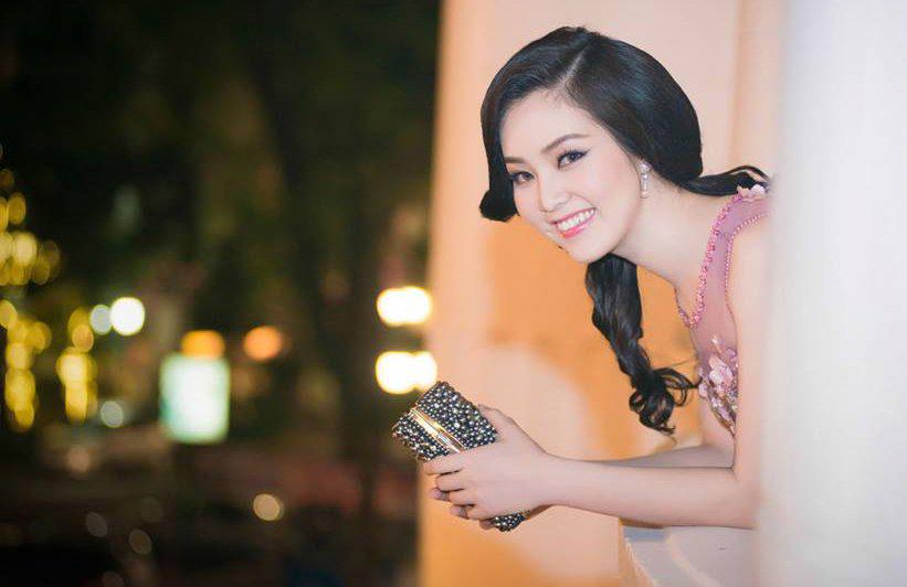 noi tieng tu lau, cuoc song cua a hau thuy van giau co toi co nao? - 10