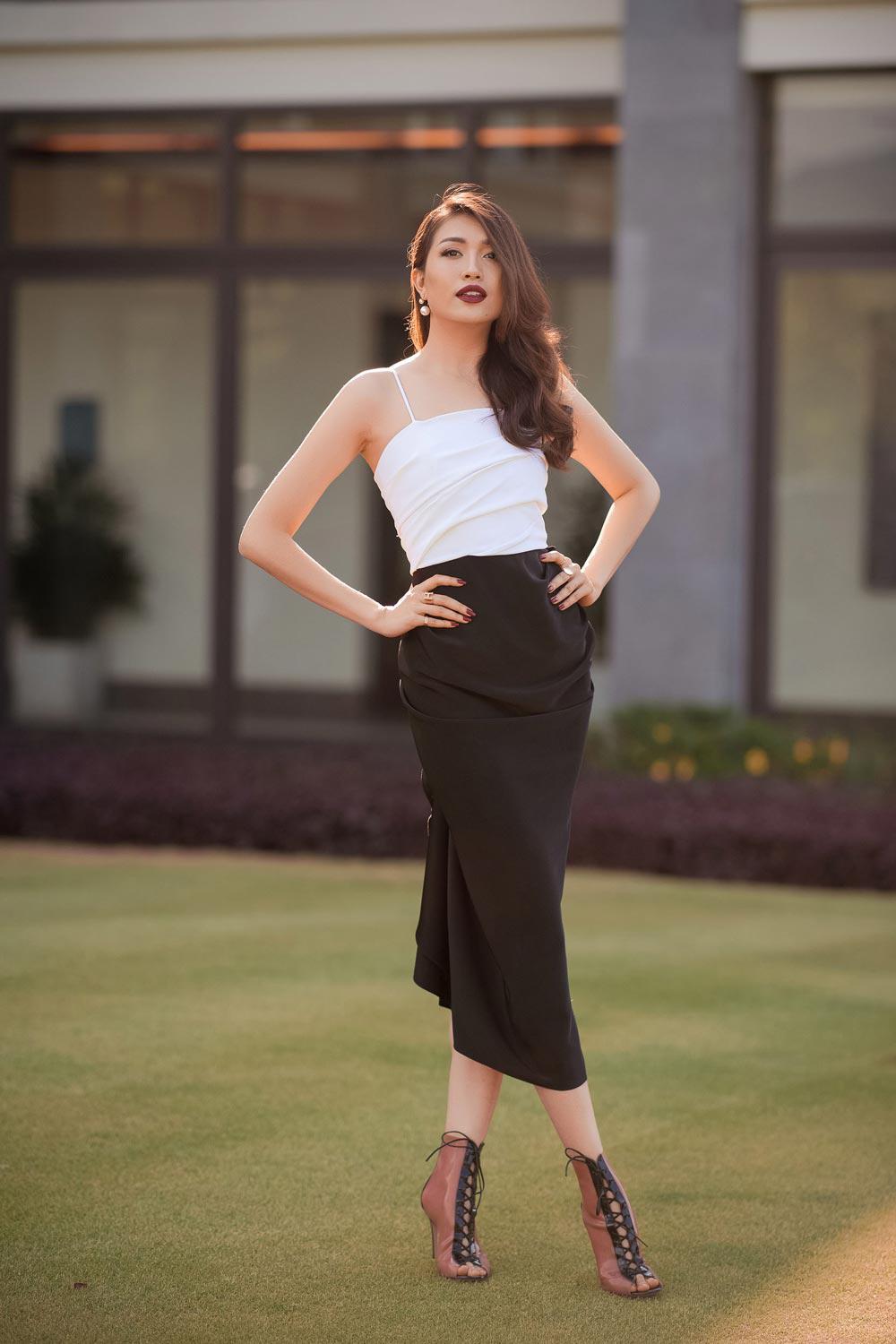 ngoc nu tang thanh ha dien vay nua trang nua den an tuong den show do manh cuong - 8