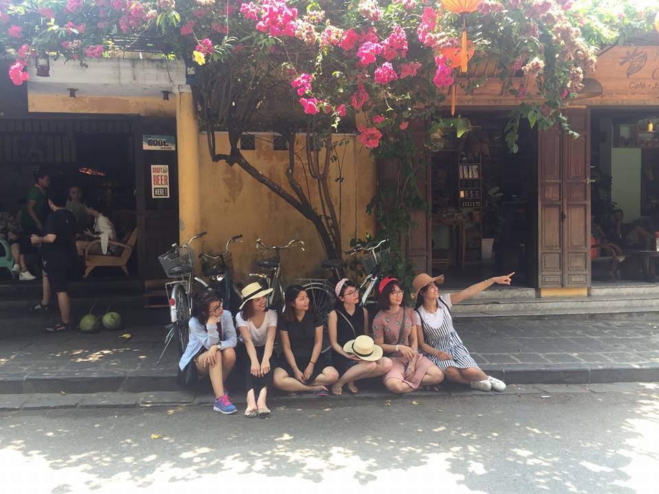 pho co hoi an dep tho mong trong mua hoa giay khoe sac - 7