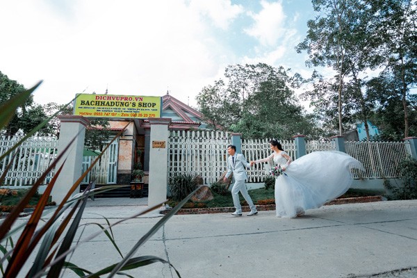 cong dong mang xuyt xoa truoc bo anh ki niem 1 nam ngay cuoi cua cap doi 8x - 3