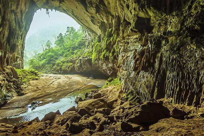ve quang binh kham pha loat hang dong noi tieng the gioi va nhung noi dam say long nguoi - 1