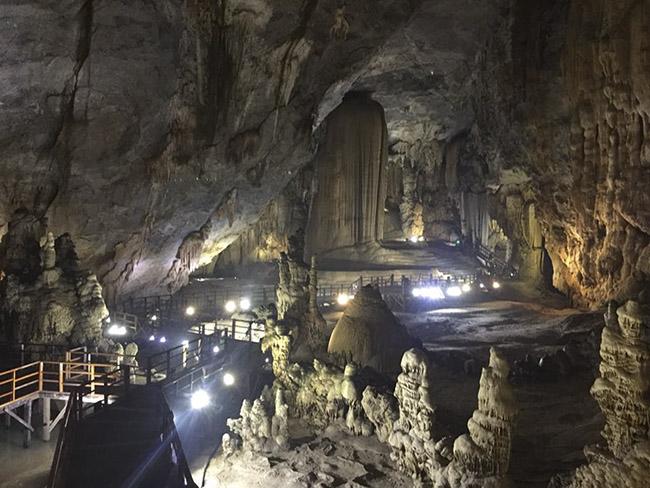 ve quang binh kham pha loat hang dong noi tieng the gioi va nhung noi dam say long nguoi - 4
