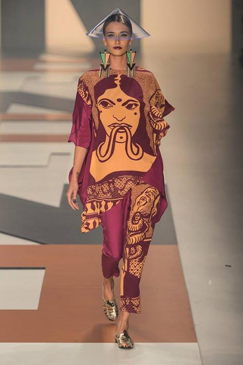 non la - tu di san van hoa den cuoc "do bo" ngoan muc tren san runway quoc te - 13