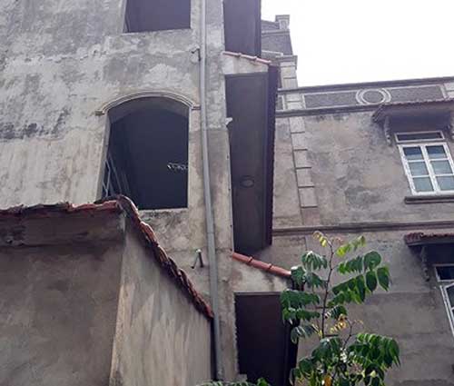 tan cung bi kich cha ep hai con uong thuoc sau roi nhay tu tang 3 xuong dat tu tu - 1