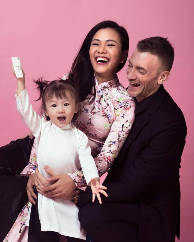 nhung em be lai dang yeu den phat hon cua nha sao viet - 7