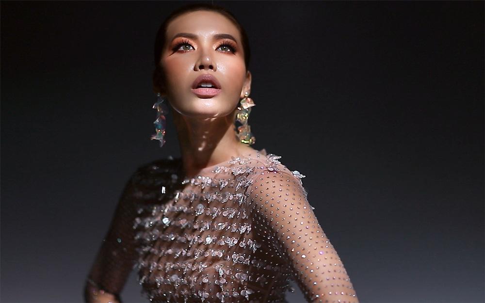 sieu mau minh tu bat ngo hoa nu than 2 dau voi thiet ke cua chung thanh phong - 4