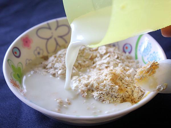 lay cu khoai lang tron voi thu nay co ngay cach duong trang da mat len tone nhanh chong - 9