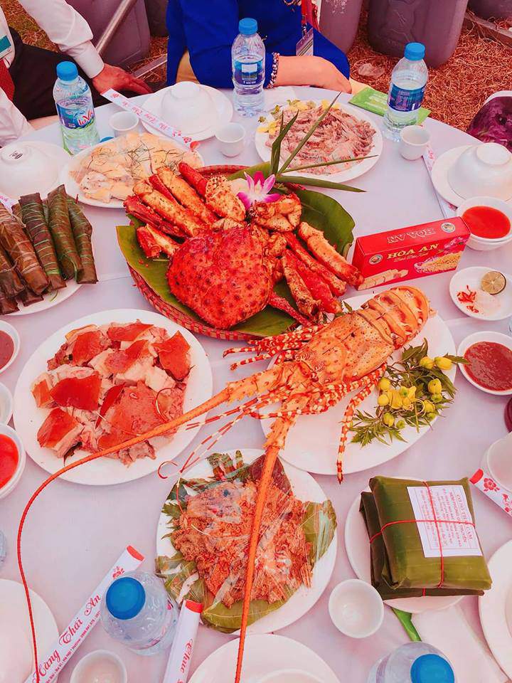choang: co cuoi dai gia toan tom hum, cua hoang de, dan tinh than tho “ca doi chua duoc an” - 3