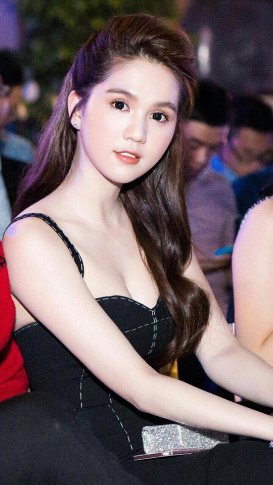 ngoc trinh chuyen huong tu "nu hoang noi y" sang beauty blogger khien fan choang toan tap - 2