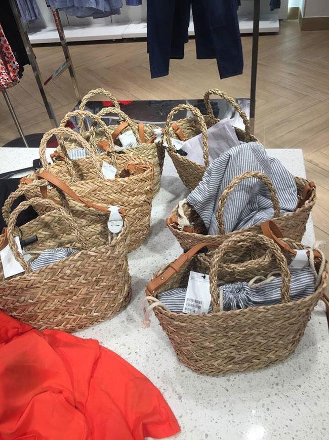 dan tinh xon xao vi chiec tui coi "trong nhu tui di cho cua ba" lai co gia 600 nghin - 4