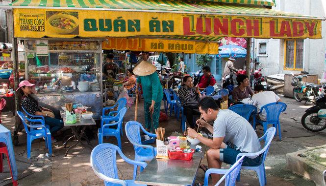 nhung quan an viet ghi dau chan anthony bourdain, nguoi dau bep dua am thuc viet ra the gioi - 7