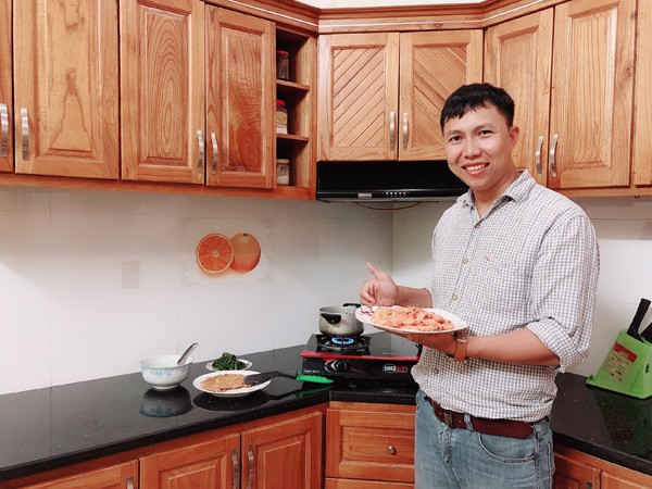 “chong vung ve bep nuc” nhung hanh phuc van am em - 2
