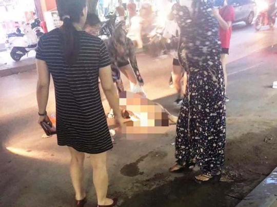 vu co gai bi lot sach do do nuoc mam, bot ot: co tin nhan qua lai - 1