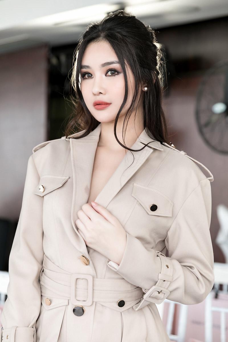 do my linh da deo trang suc kim cuong 3 ty doi dau nha phuong tren tham do - 10