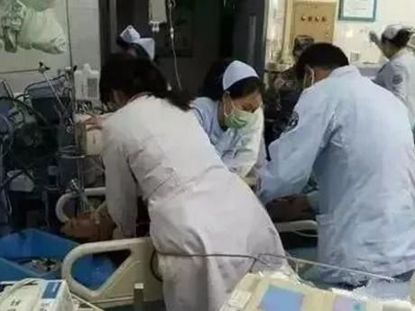 Vợ ngã khuỵu khi chồng khỏe mạnh bỗng "lăn ra chết" vì thói quen nhiều người làm ngày hè