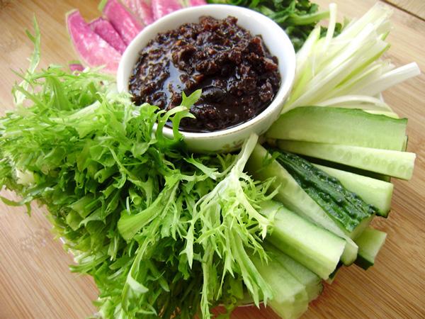ca nha nhap vien sau khi an rau, nguyen nhan tu chat “kich doc” co trong khong it thuc pham - 1
