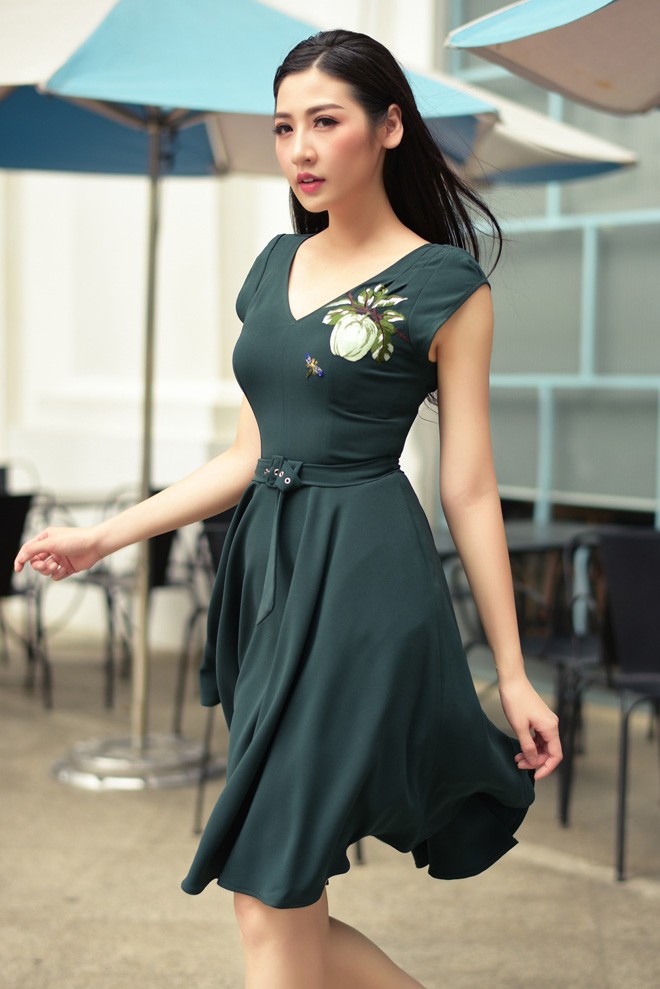 a hau duong tu anh thanh lich va quyen ru trong bst mua he cua ntk helene hoai - 8